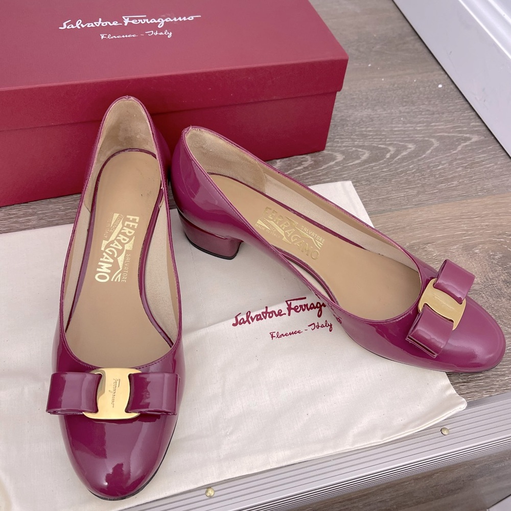 Salvatore Ferragamo ballet flats size 7.5